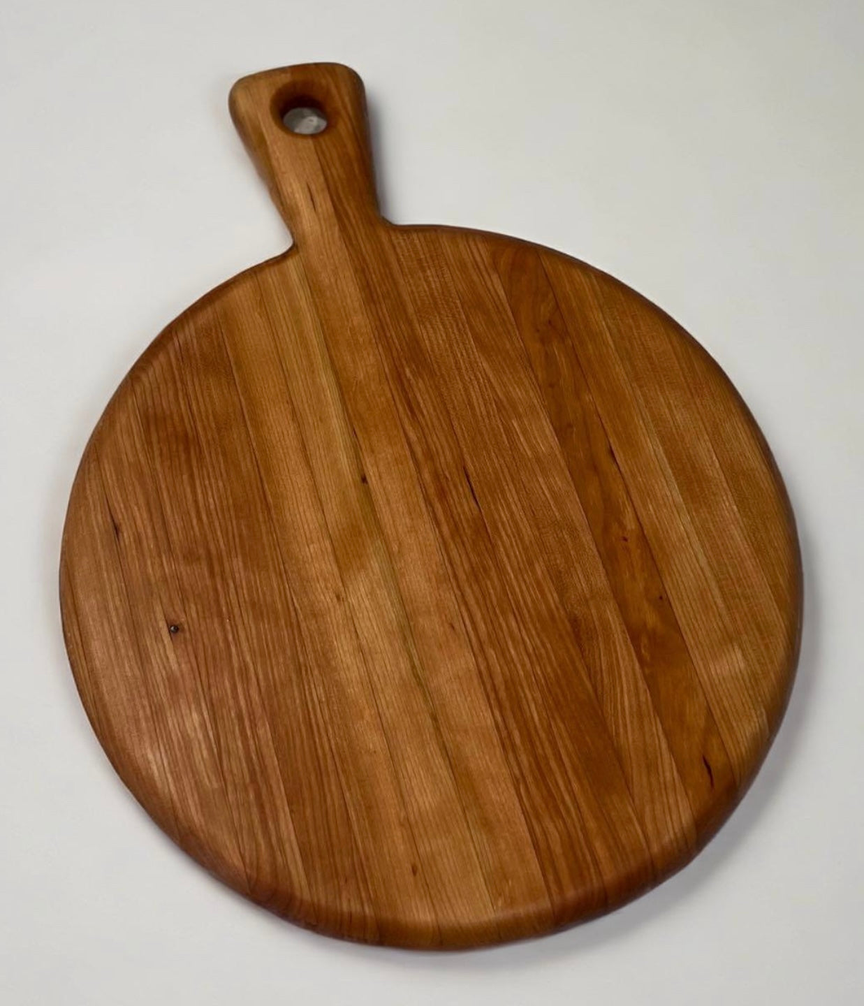 Round Charcuterie Board With Handle (Pre-Order)