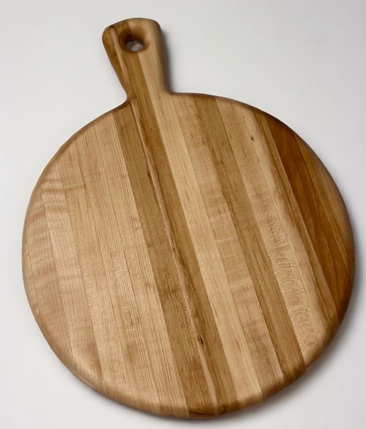 Round Charcuterie Board With Handle (Pre-Order)