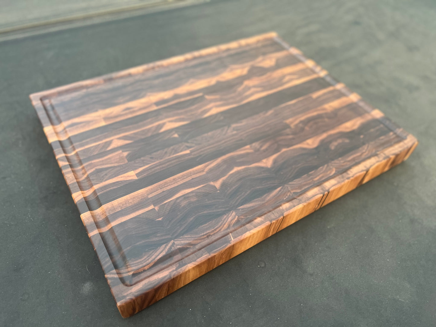 Walnut End Grain Block - 18” x 24” x 2”