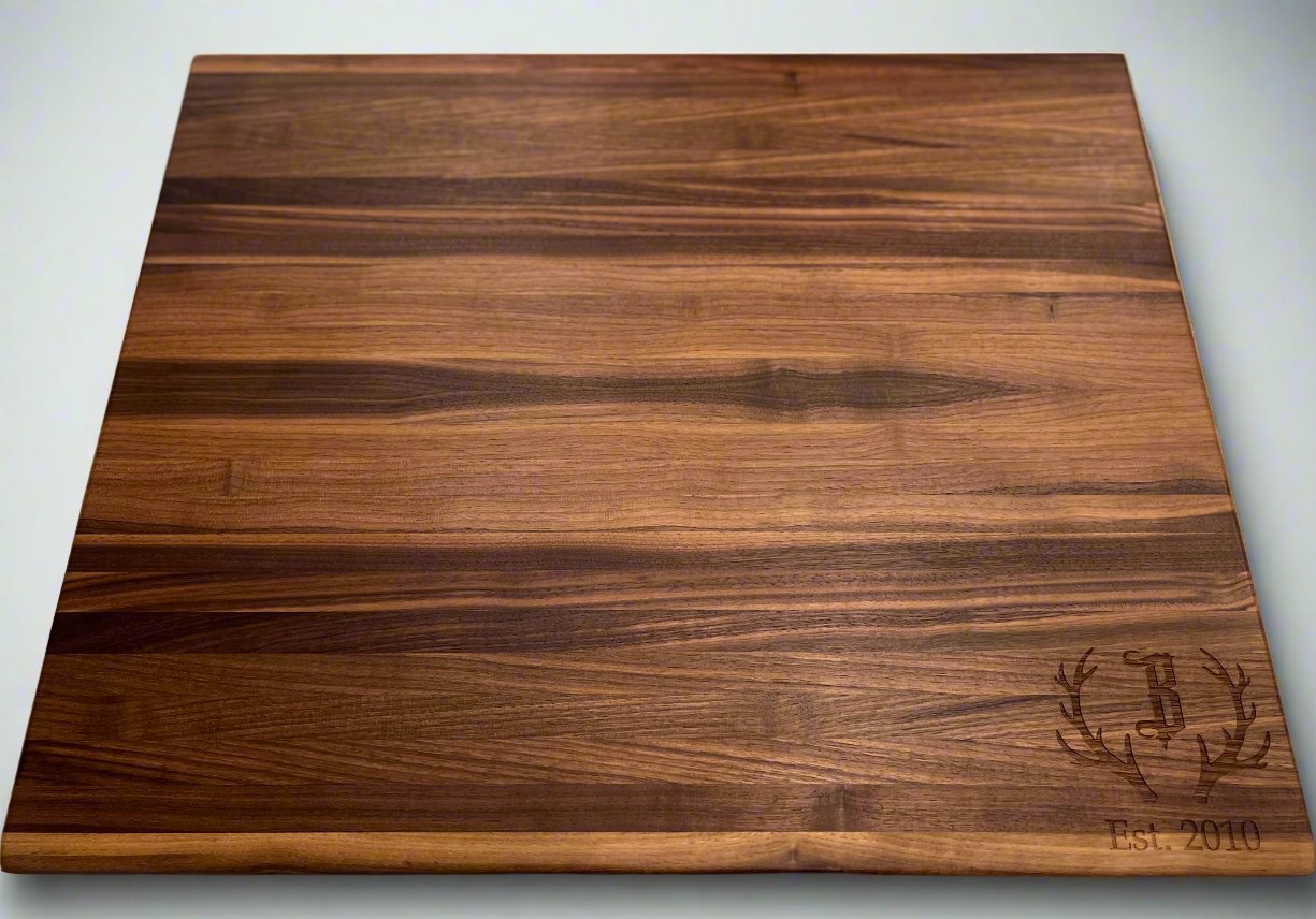 Walnut Edge Grain Cutting Board (Pre-Order)