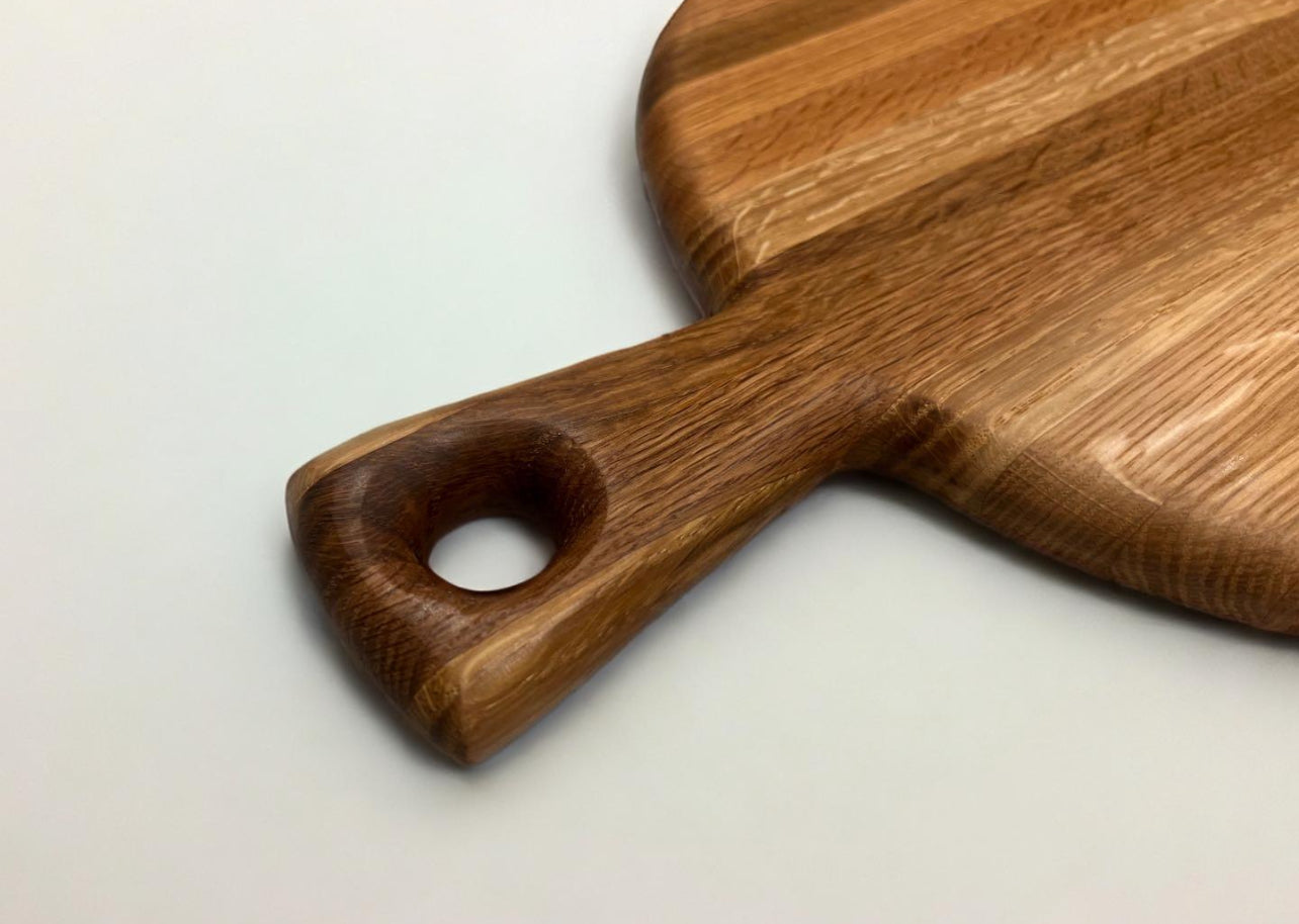 Round Charcuterie Board With Handle (Pre-Order)